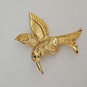 AAi Gold Tone Humming Bird Brooch